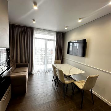 Василя Гаджеги вул., (Будинок 5)