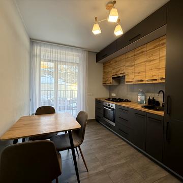 Малоголосківська вул., 36