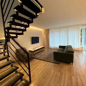 Столична 1-а