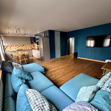 Салютна вул., 14/51