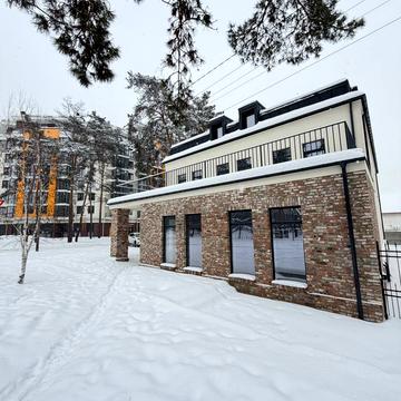 Мрії вул. (Пушкінська), 1