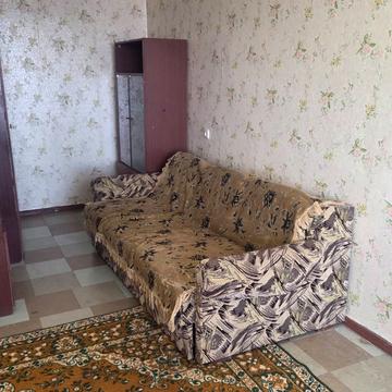 Космодромна вул., 2