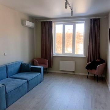 Ботанічна вул., 2