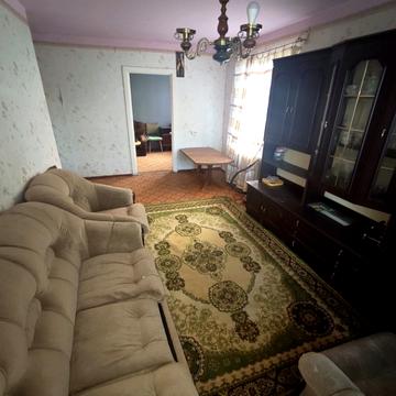 Небесної Сотні просп. (Маршала Жукова), 51