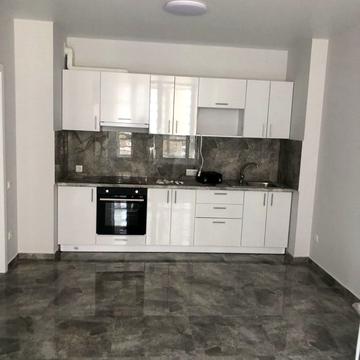 Європейського Союзу просп. (Правди), 41-Б