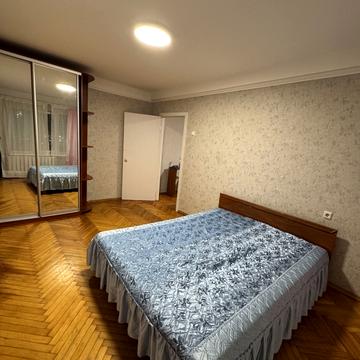 Зодчих вул., 14