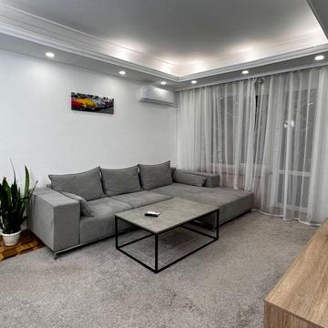 Січеславська Набережна вул., 37