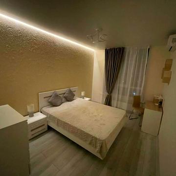 Каховська вул., 62