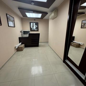 Ольжича вул., 5