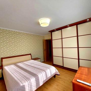 Михайла Котельникова вул., 13