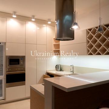 Болсуновська вул. (Сергія Струтинського), 2