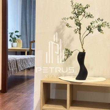 Бориса Гмирі вул., 16А