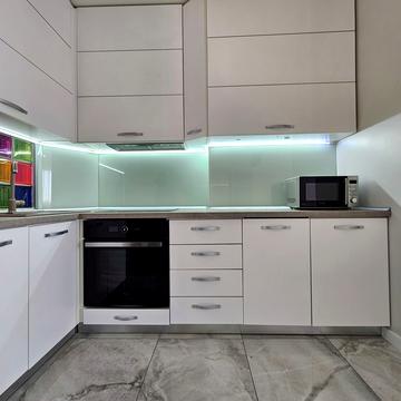 Бакинська вул., 37-Д