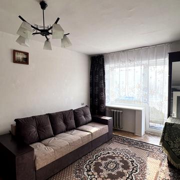 Пасічна вул., 51