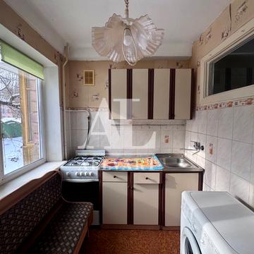 Межова вул., 19-Б