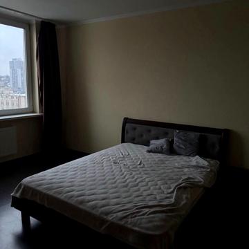 Валерія Лобановського просп., 150-А