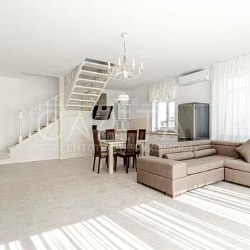 Центральна вул.