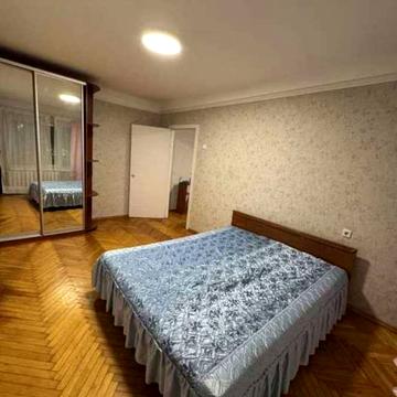 Зодчих вул., 14