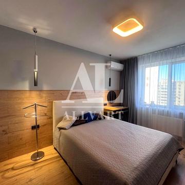 Львівська вул., 15