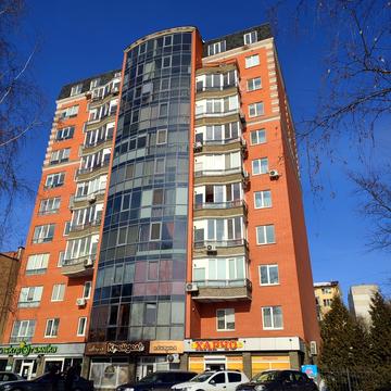 Зарічанська вул., 8/4