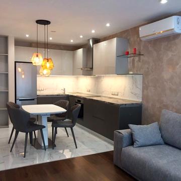 Предславинська вул., 53