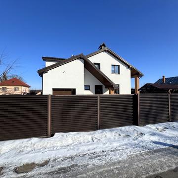 Лесі Україники, 3