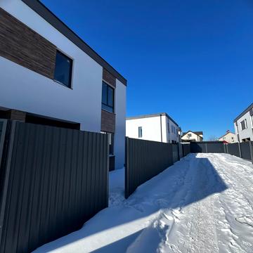 Михайла Булгакова вул., 16