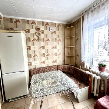 Червоної Калини просп. (Володимира Маяковського), 49