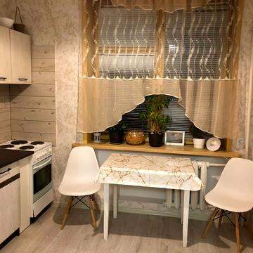 Мала Панасівська вул., 22/24