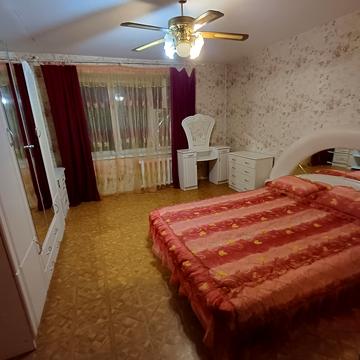 Слобідська вул., 18