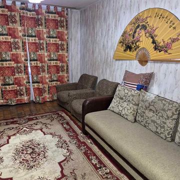 Оноре де Бальзака вул., 77