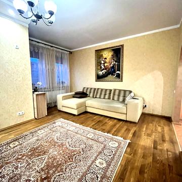 Надрічна вул., 2