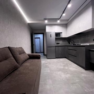 Співдружності вул., 7