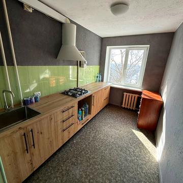 Олега Ольжича вул. (Докучаєва), 33