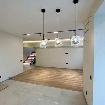 Княгинин вул., (Будинок 10)