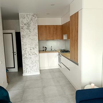 Героїв Майдану вул., 5