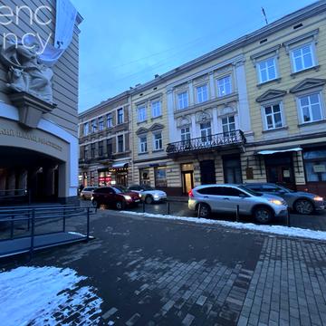 Миколая Коперника вул., 28