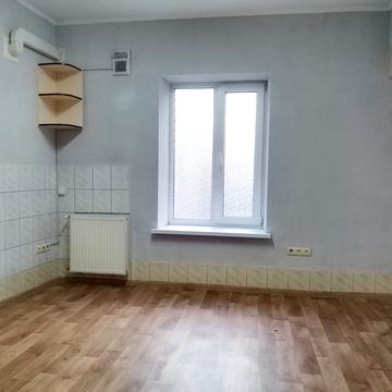 Василіянок вул., 43