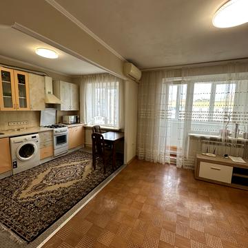 Академіка Заболотного вул., 56