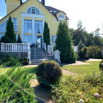 Лісова вул., 48