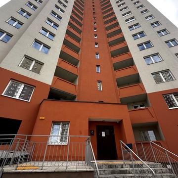 Милославська вул., 18