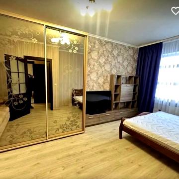 Бориса Гмирі вул., 16А