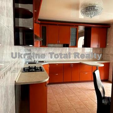 Урлівська вул., 5