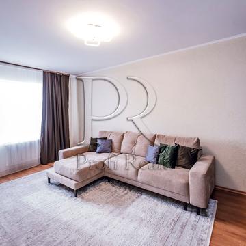 Новаторів вул., 22-Б