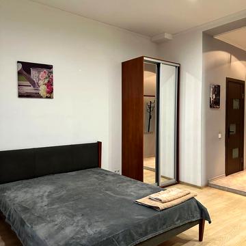 Добровольців вул. (Маршала Говорова), 10/3