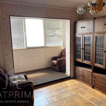 Рональда Рейгана вул., 9