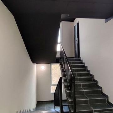 Карпатська вул., 10-Б