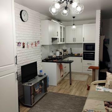 Академіка Шалімова вул., 70/2