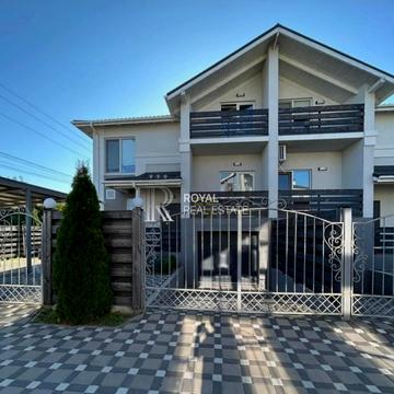 Віктора Швеця вул. (Шляхова), 24