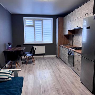 Старокостянтинівське шосе, 5/4-Е